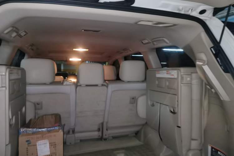 Used Toyota Land Cruiser  Trunk