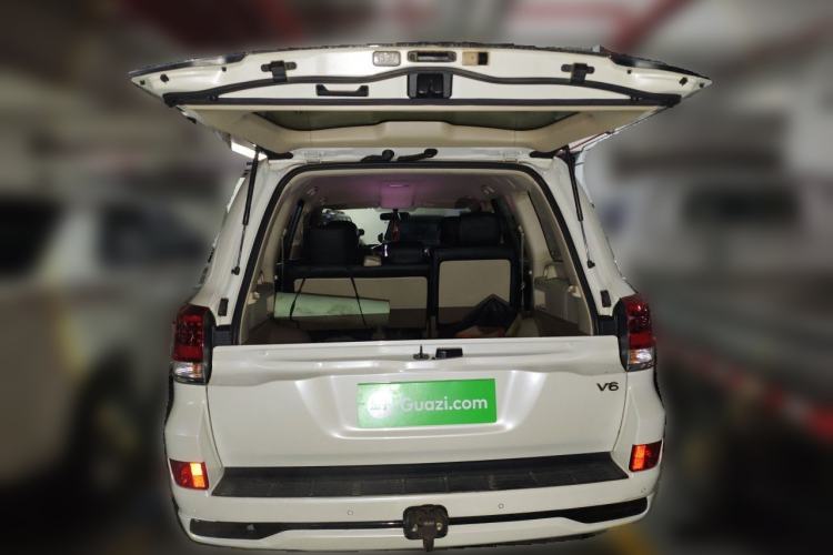 Used Toyota Land Cruiser  Trunk