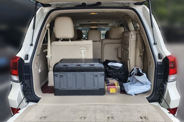 Used Toyota Land Cruiser  Trunk