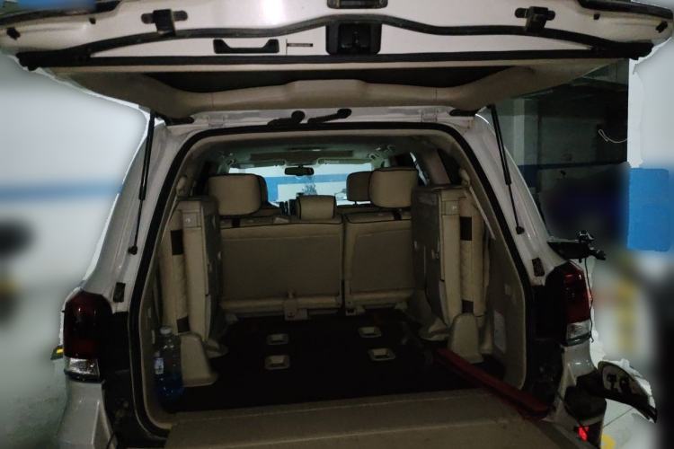 Used Toyota Land Cruiser  Trunk
