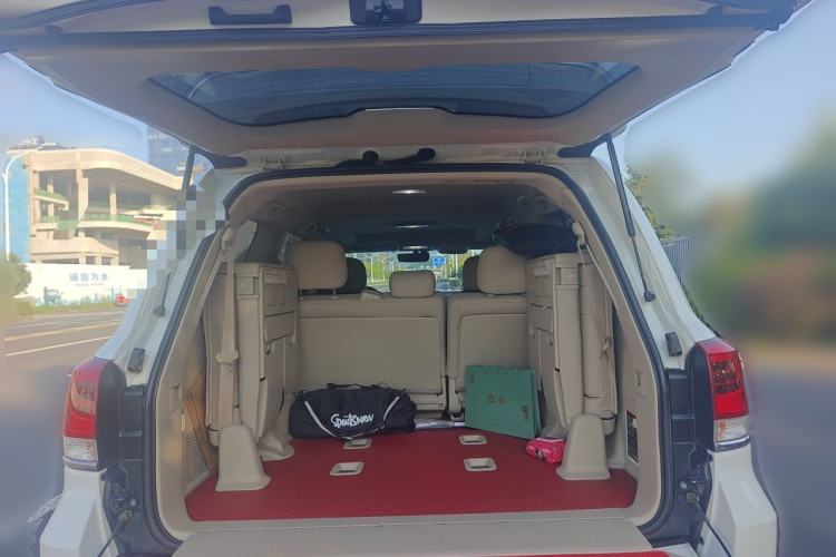Used Toyota Land Cruiser  Trunk