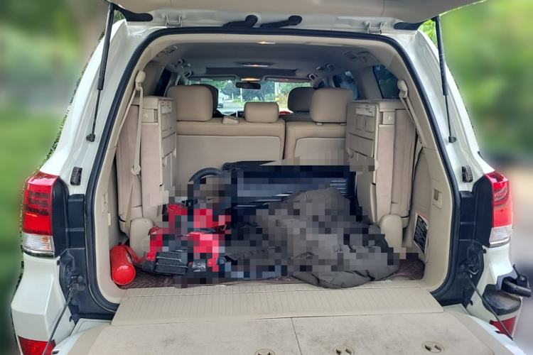Used Toyota Land Cruiser  Trunk