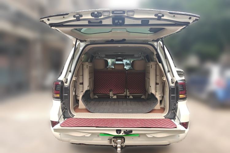 Used Toyota Land Cruiser  Trunk