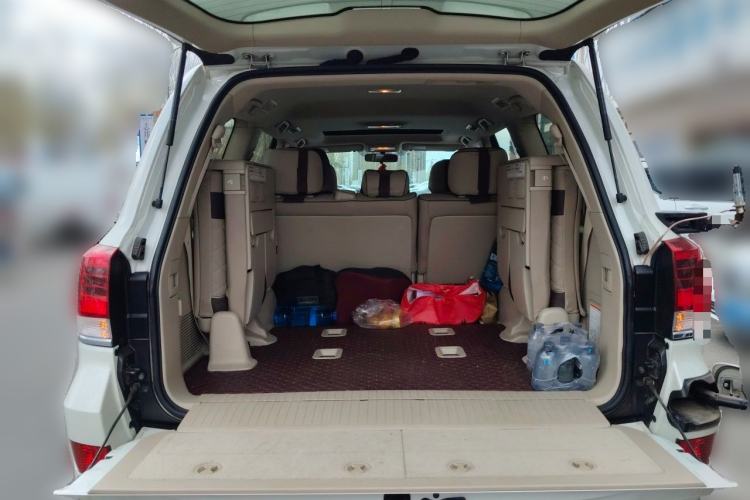 Used Toyota Land Cruiser  Trunk