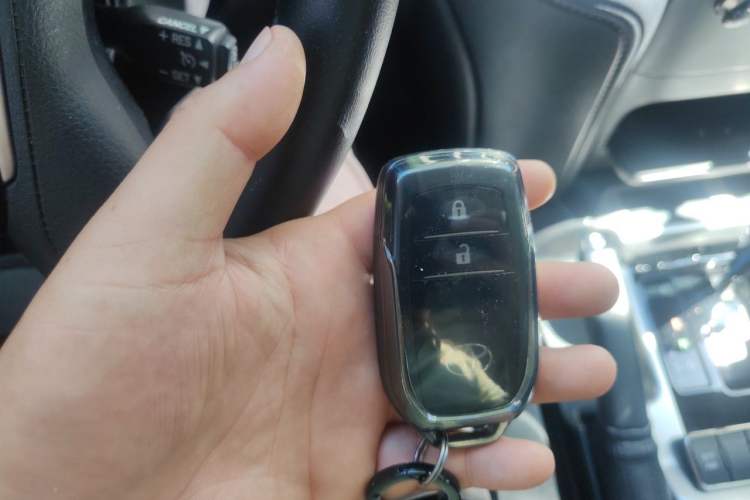 Used Toyota Land Cruiser  Vehicle Key