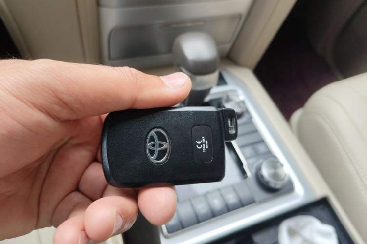 Used Toyota Land Cruiser  Vehicle Key