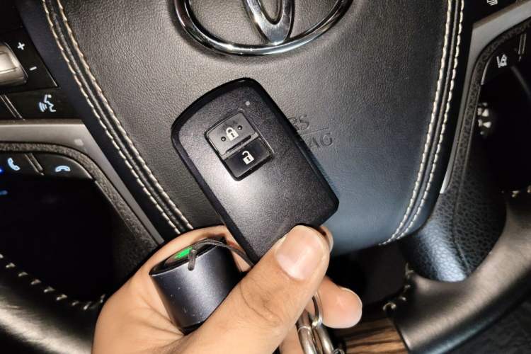 Used Toyota Land Cruiser  Vehicle Key