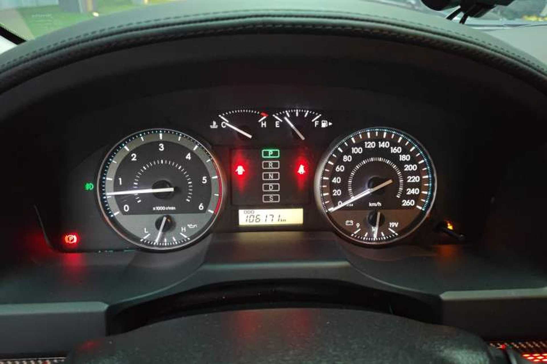 Used Toyota Land Cruiser  Instrument Cluster