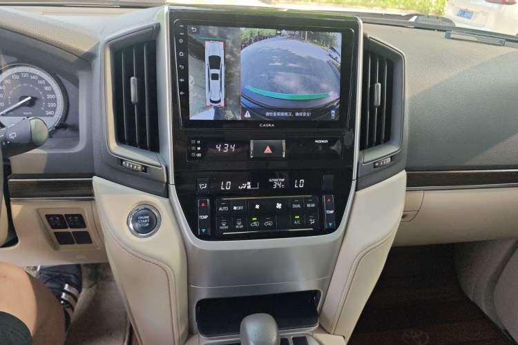 Used Toyota Land Cruiser 2019 4.0L GX-R 7 Seats Parallel Import Audio And AC Panel