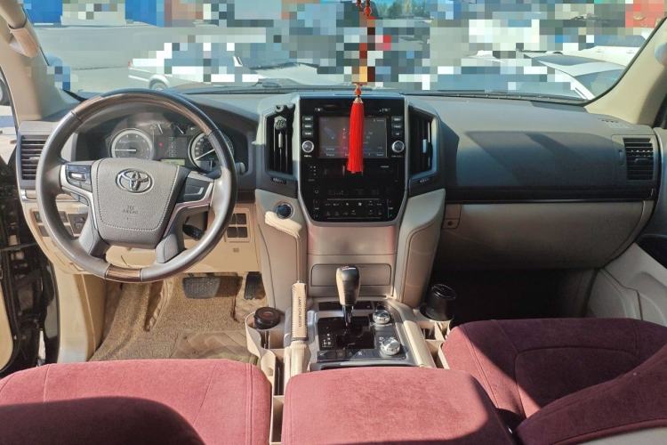Used Toyota Land Cruiser  Center Console