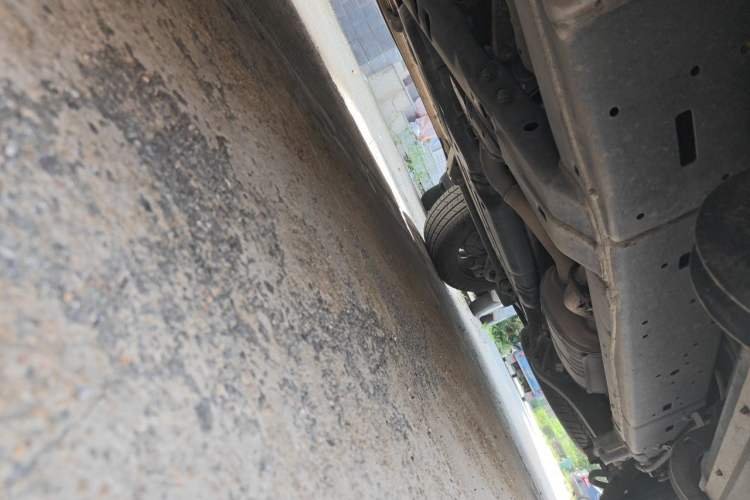 Used Toyota Land Cruiser  Chassis Front Left