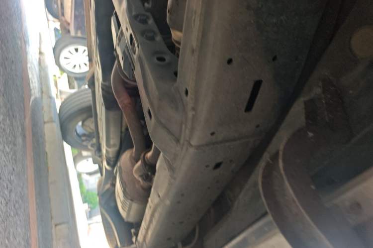 Used Toyota Land Cruiser 2019 4.0L GX-R Eight-Cylinder Underbody Lighting Flowing LED Lights – Middle East Chassis Front Left