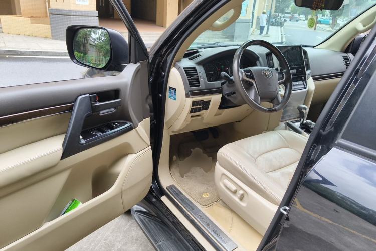 Used Toyota Land Cruiser  Driver Seat