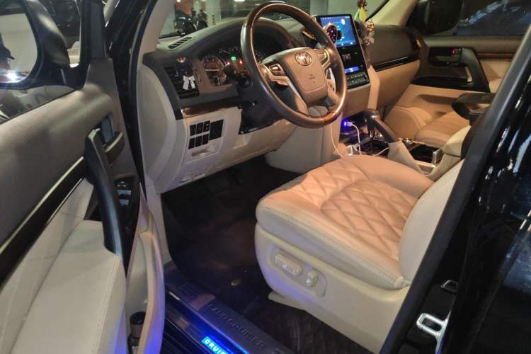 Used Toyota Land Cruiser  Driver Seat