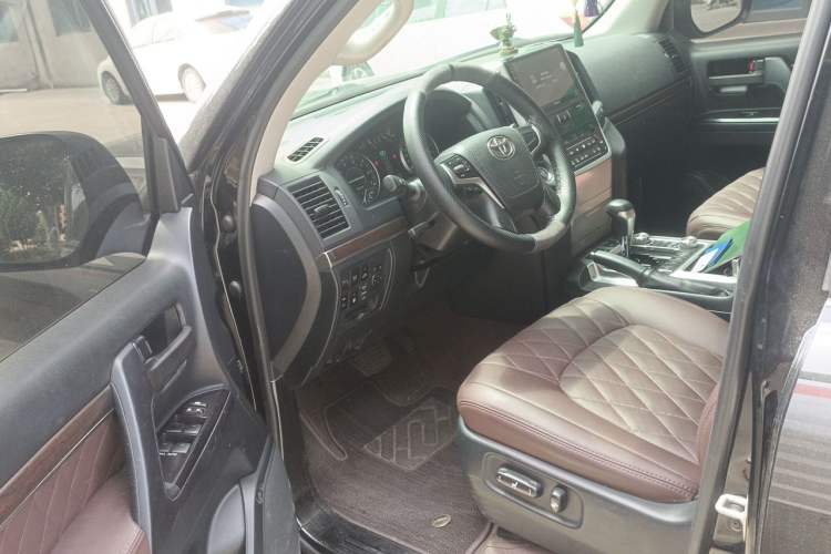 Used Toyota Land Cruiser  Driver Seat