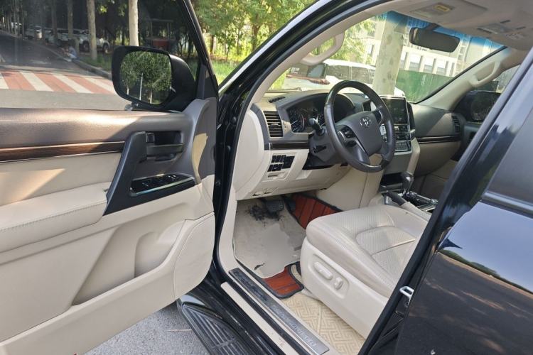 Used Toyota Land Cruiser 2019 4.0L GX-R 7 Seats Parallel Import Driver Seat