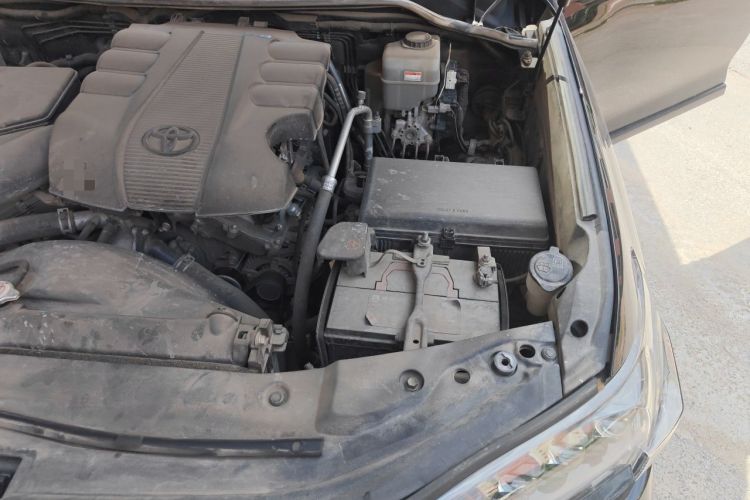 Used Toyota Land Cruiser  Engine Bay Left