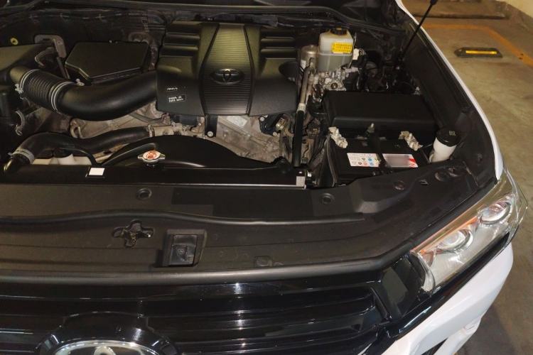 Used Toyota Land Cruiser  Engine Bay Left