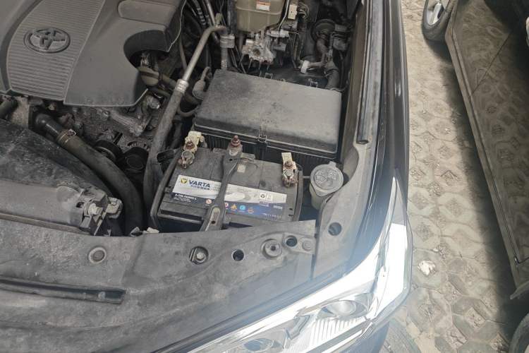 Used Toyota Land Cruiser  Engine Bay Left