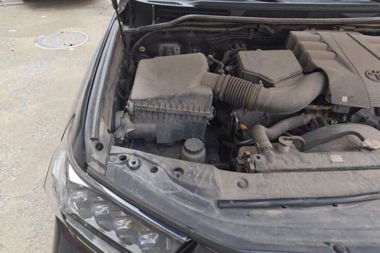 Used Toyota Land Cruiser  Engine Bay Right