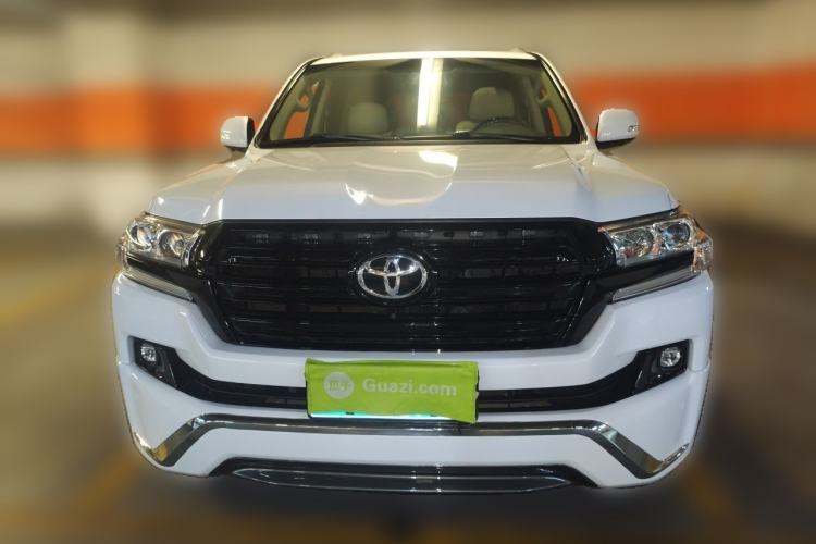 Used Toyota Land Cruiser  Front