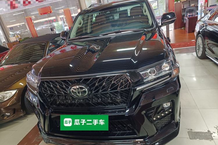 Used Toyota Land Cruiser 2019 5.7L 7-Seater Middle East Version Front