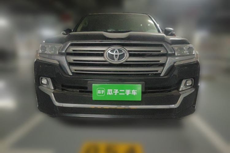 Used Toyota Land Cruiser  Front