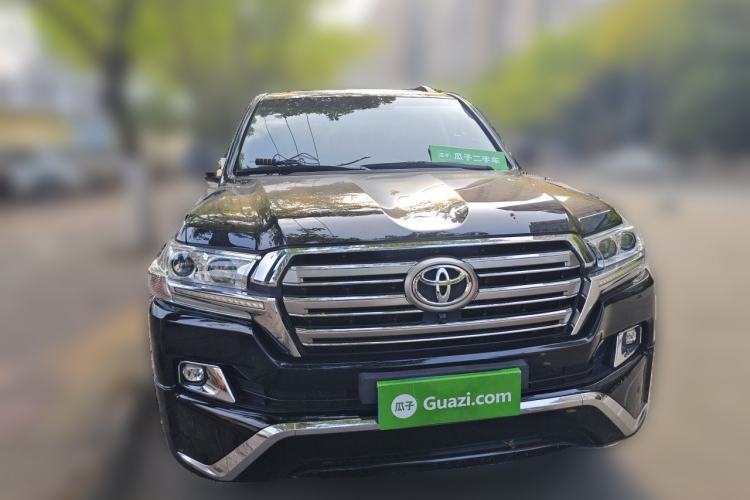 Used Toyota Land Cruiser  Front