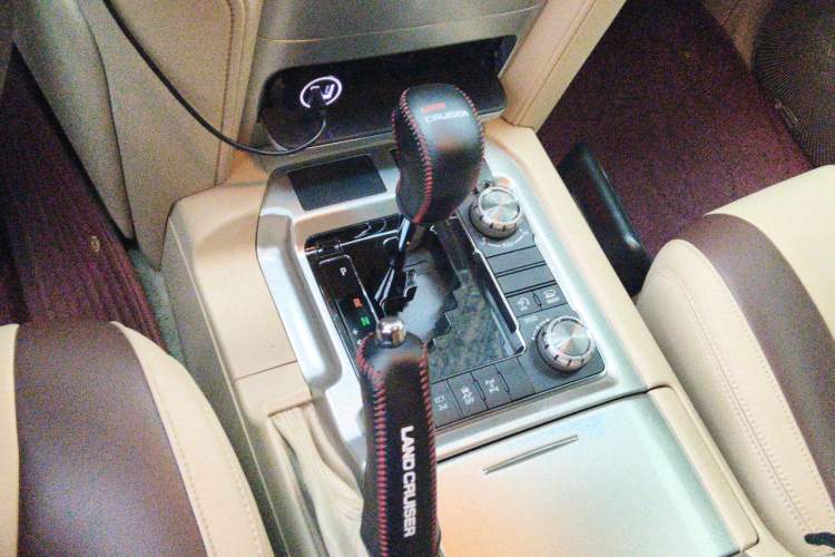 Used Toyota Land Cruiser  Gear Lever