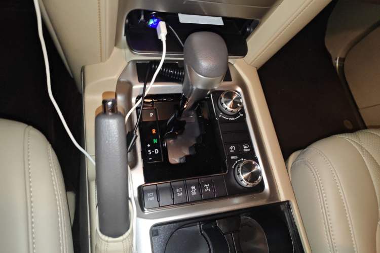 Used Toyota Land Cruiser  Gear Lever
