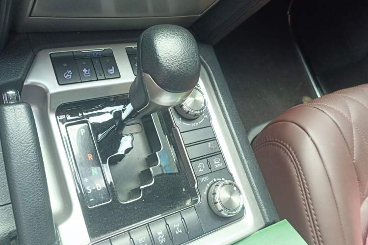 Used Toyota Land Cruiser  Gear Lever