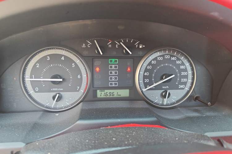 Used Toyota Land Cruiser  Instrument Cluster