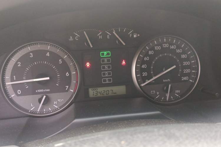 Used Toyota Land Cruiser  Instrument Cluster