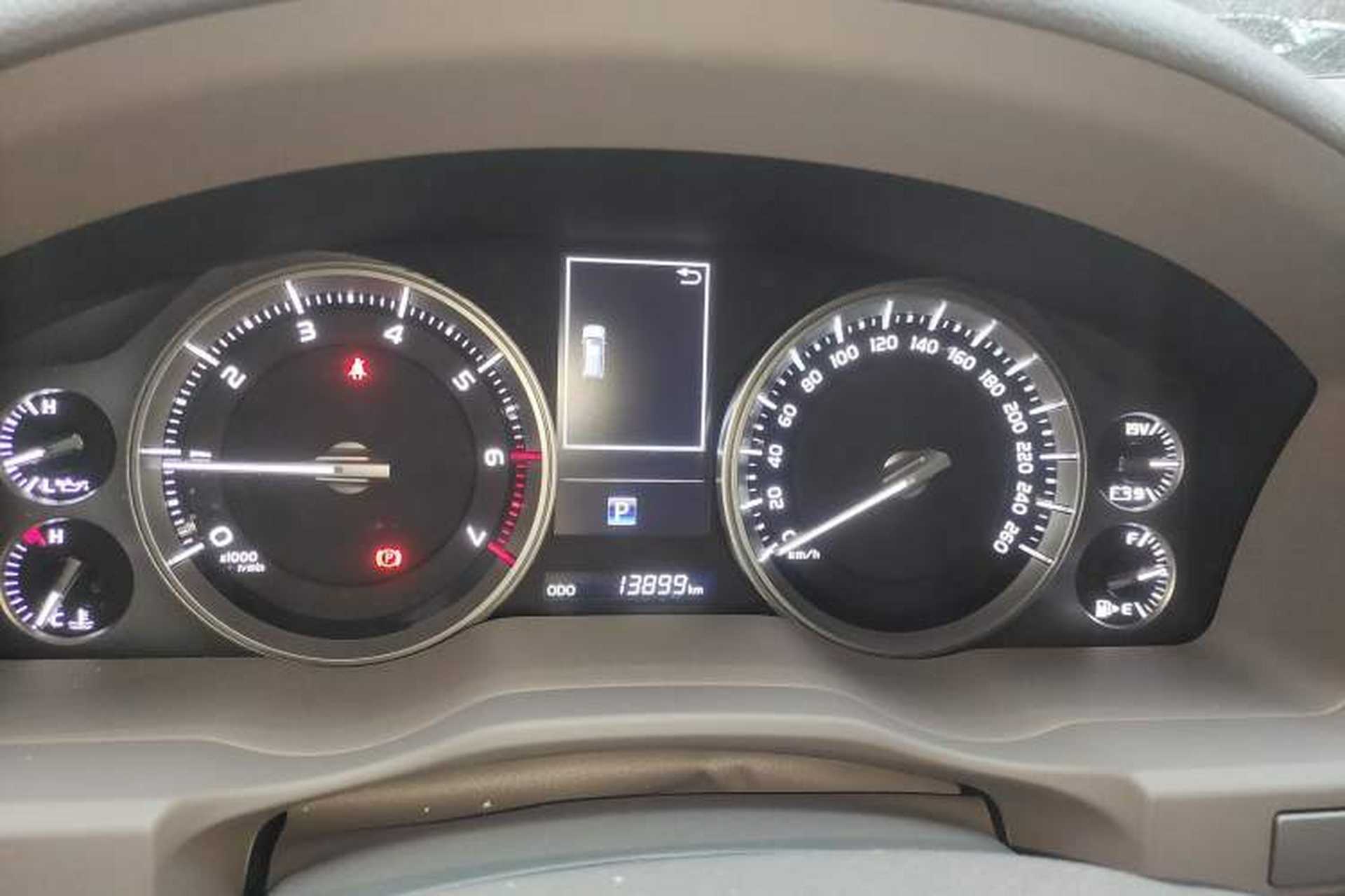 Used Toyota Land Cruiser  Instrument Cluster
