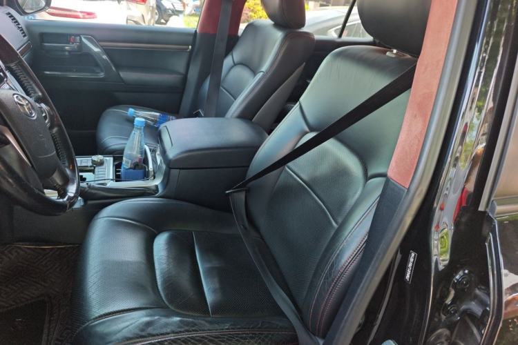 Used Toyota Land Cruiser 2019 4.0L GX-R Eight-Cylinder Underbody Lighting Flowing LED Lights – Middle East Left Front Seat