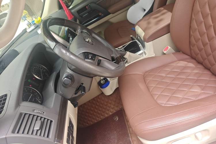 Used Toyota Land Cruiser  Left Front Seat