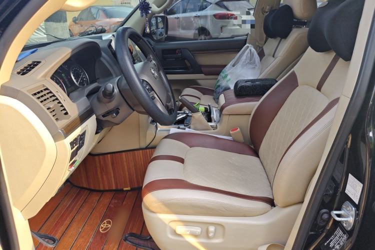 Used Toyota Land Cruiser  Left Front Seat