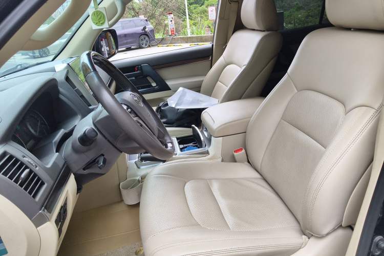 Used Toyota Land Cruiser  Left Front Seat
