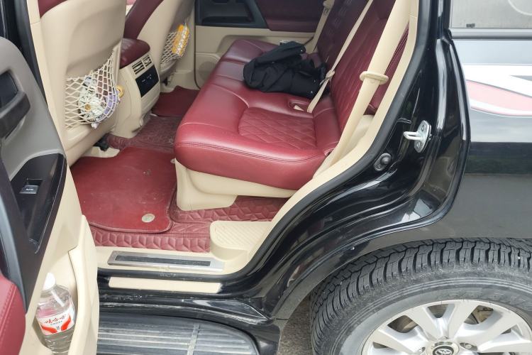 Used Toyota Land Cruiser 2019 4.0L VX-R Lowered Suspension Middle East Left Rear Seat