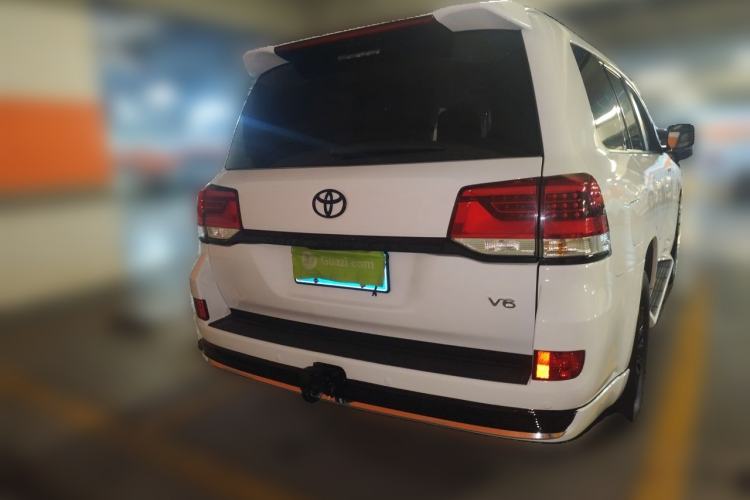 Used Toyota Land Cruiser  Rear