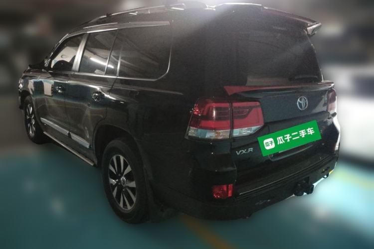 Used Toyota Land Cruiser 2019 5.7L 7-Seater Middle East Version Rear Left 45 Deg