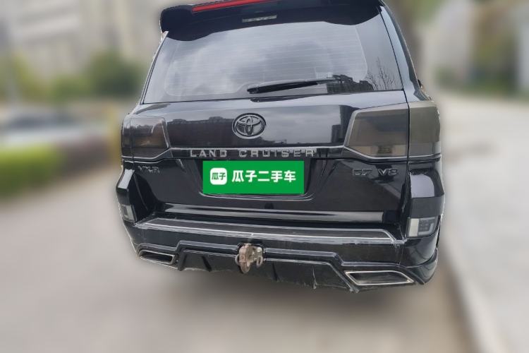 Used Toyota Land Cruiser 2019 4.0L VX-R Lowered Suspension Middle East Rear