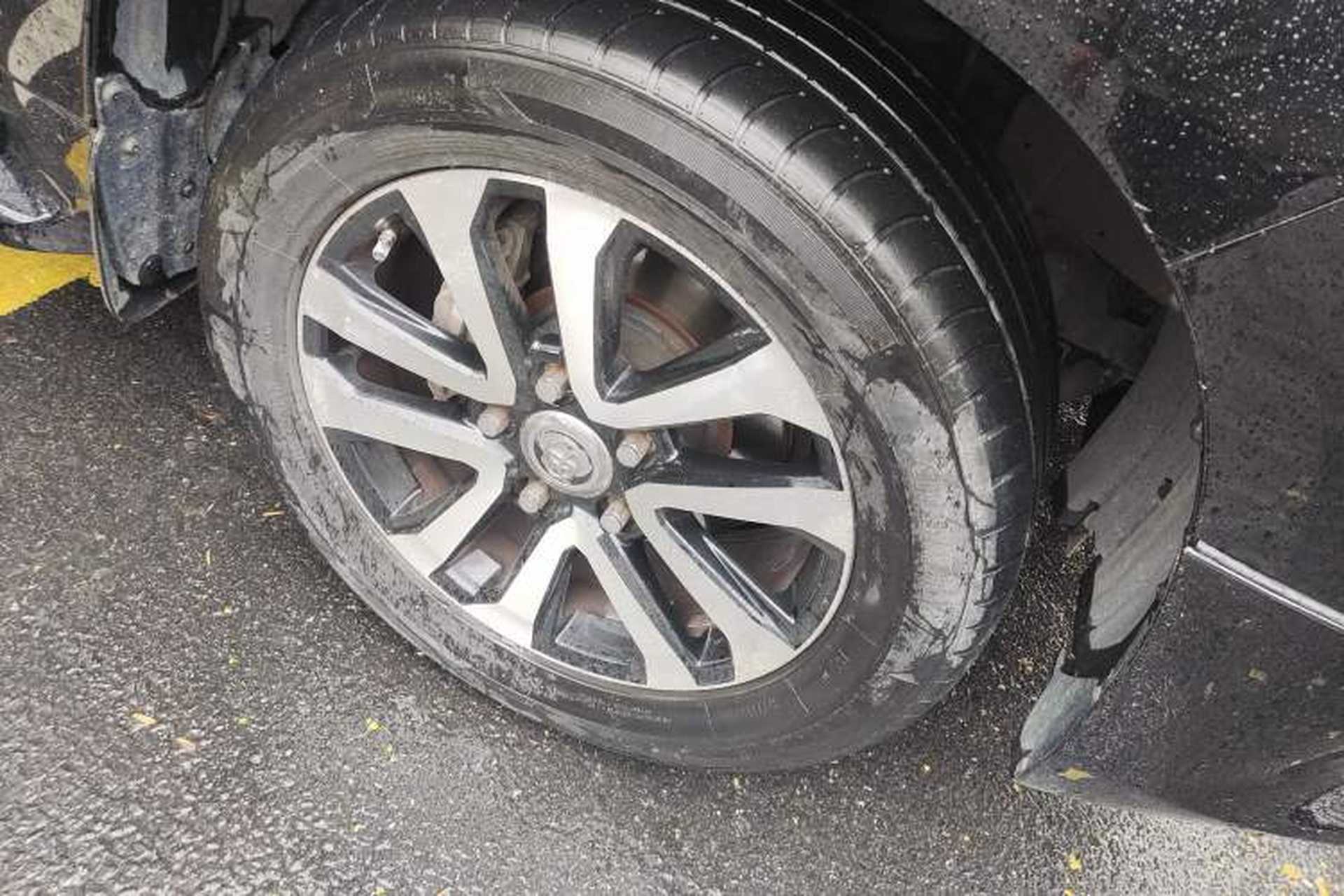 Used Toyota Land Cruiser  Right Front Wheel Hub