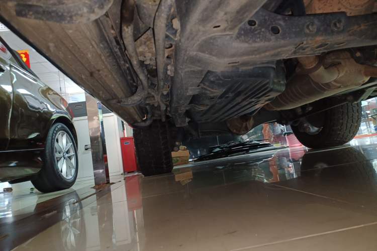 Used Toyota Land Cruiser 2019 5.7L 7-Seater Middle East Version Right Side Sill