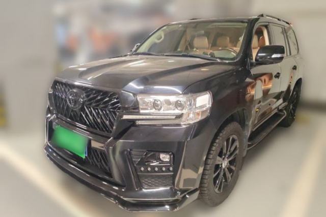 Used Toyota Land Cruiser 2019 Toyota Land Cruiser, 4.0 automatic, gasoline (seven seats)