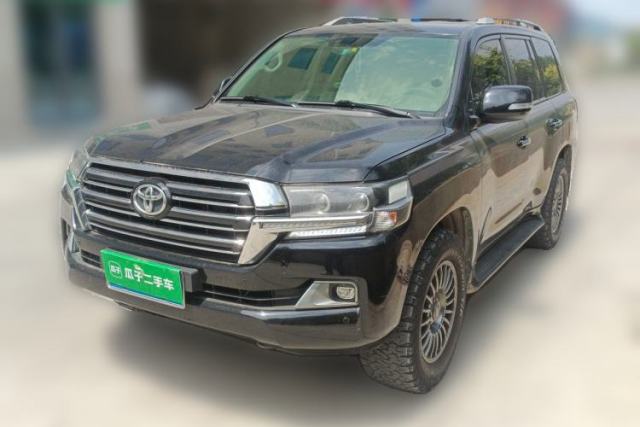 Used Toyota Land Cruiser 2019 Toyota Land Cruiser, 4.0L, automatic, sunroof, eight‑airbag version