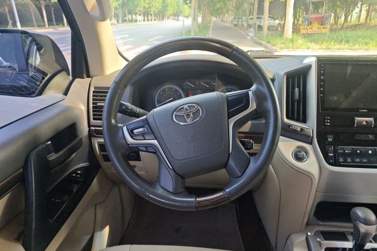 Used Toyota Land Cruiser 2019 4.0L GX-R 7 Seats Parallel Import Steering Wheel