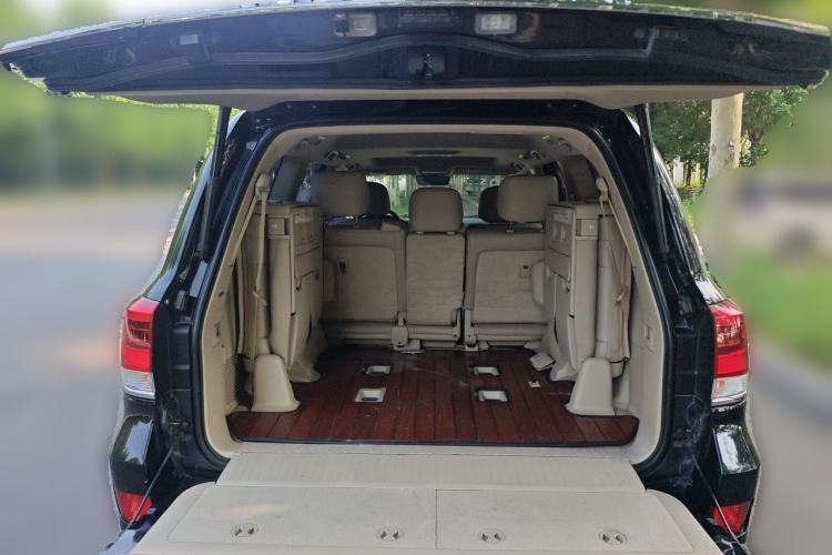 Used Toyota Land Cruiser 2019 4.0L GX-R 7 Seats Parallel Import Trunk