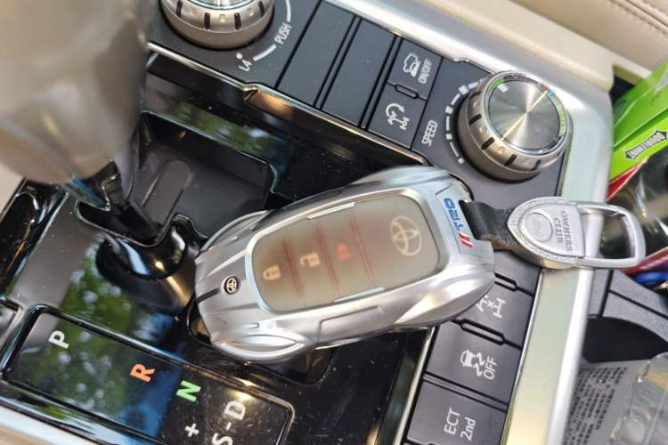 Used Toyota Land Cruiser  Vehicle Key