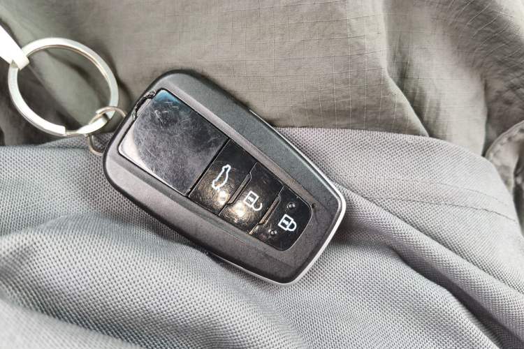 Used Toyota Land Cruiser  Vehicle Key